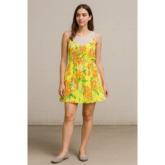 Y2K Tropical Cottagecore Yellow Floral Sundress City Triangles Size 3 - Picture 1 of 6